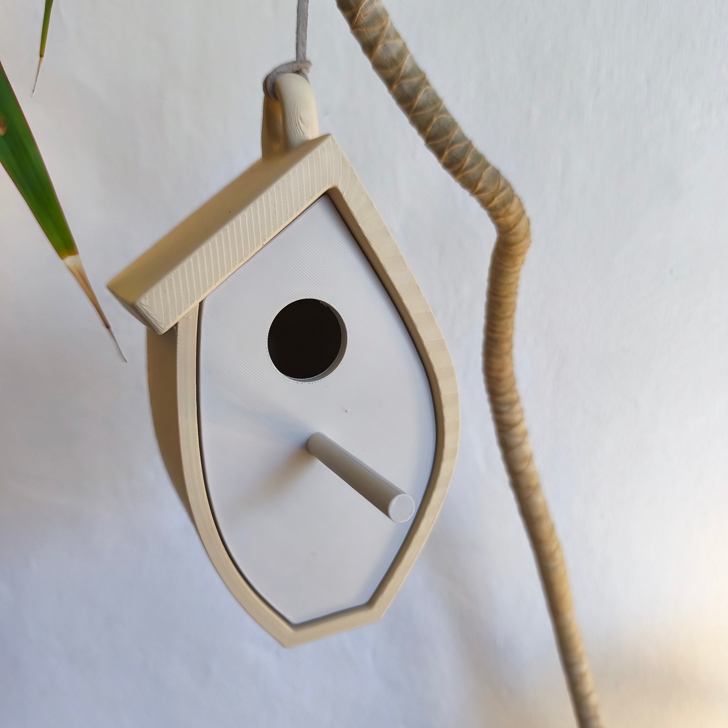 Tree Leaf Birdhouse detalj — unik design, handgjord