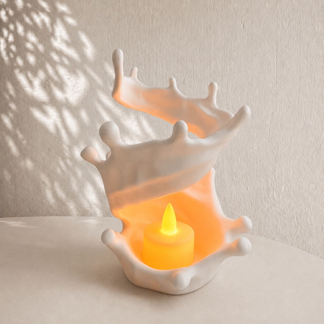 Milk Splash LED Candle Holder — Ljuslykta från Skenloft, handgjord i Sverige