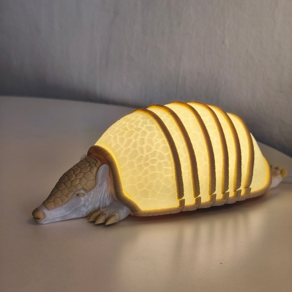 Armadillo Lamp — vy 4, Bordslampa Skenloft