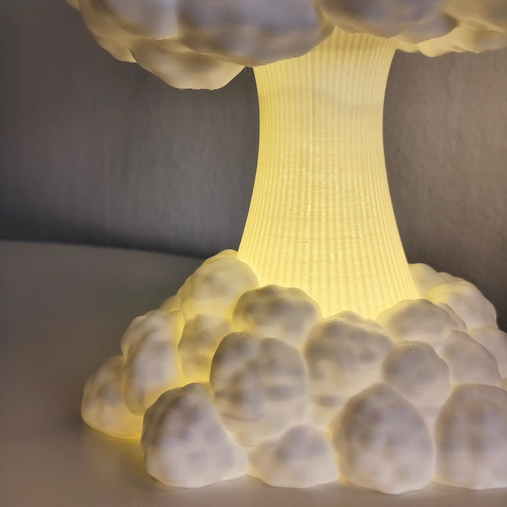 Nuclear Cloud Lamp — vy 9, Bordslampa Skenloft
