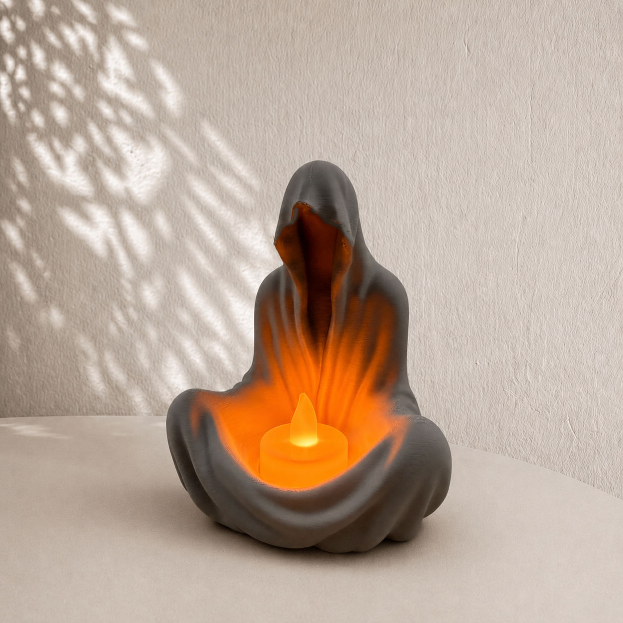 Hooded LED Candle Holder sedd från sidan — Ljuslykta designad av Skenloft