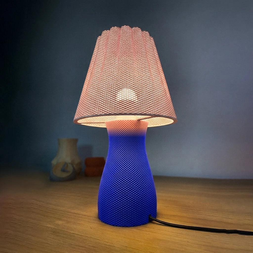 Carmen Table Lamp - Pastel Rosa topp, Electric Blue botten