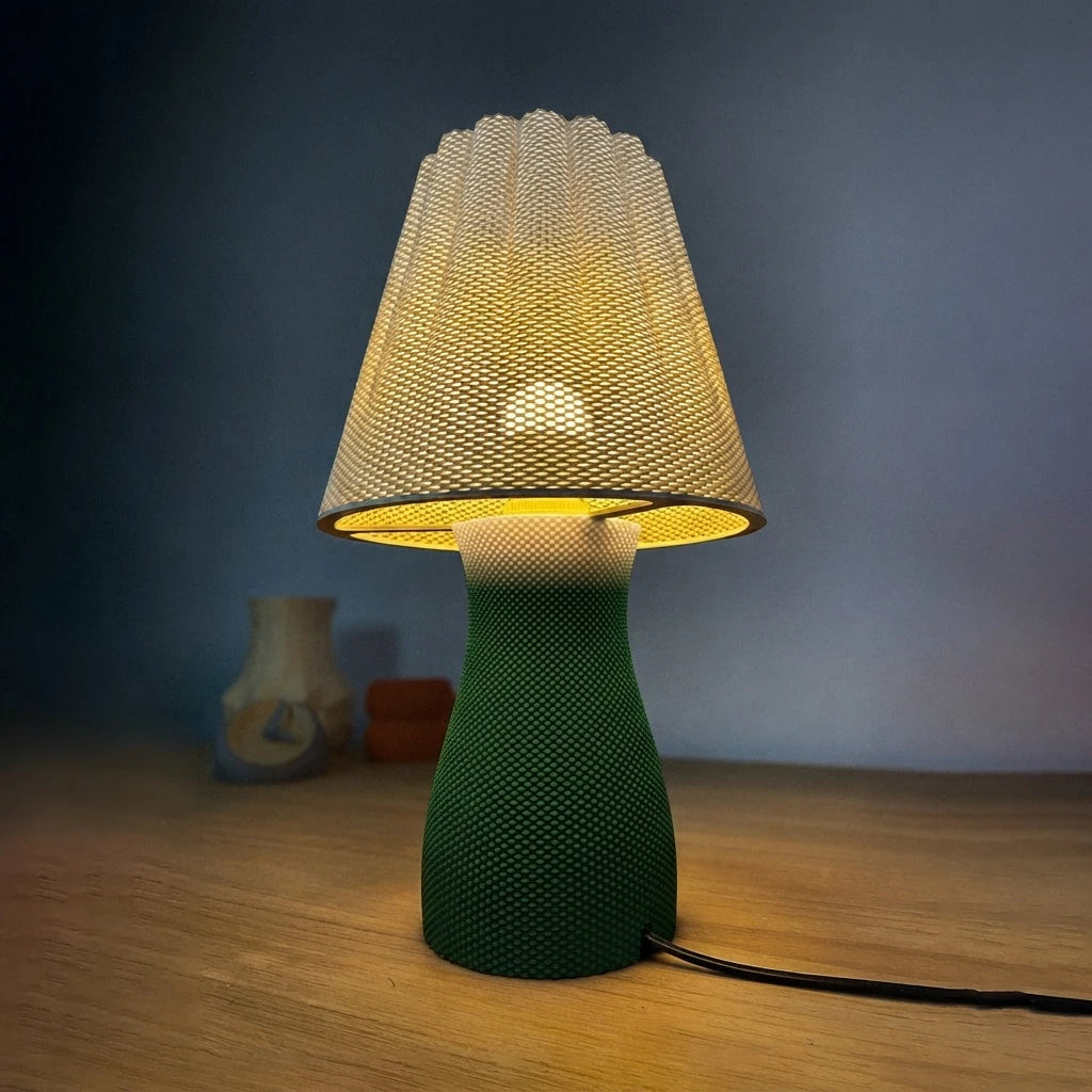 Carmen Table Lamp - Vit topp, Green botten