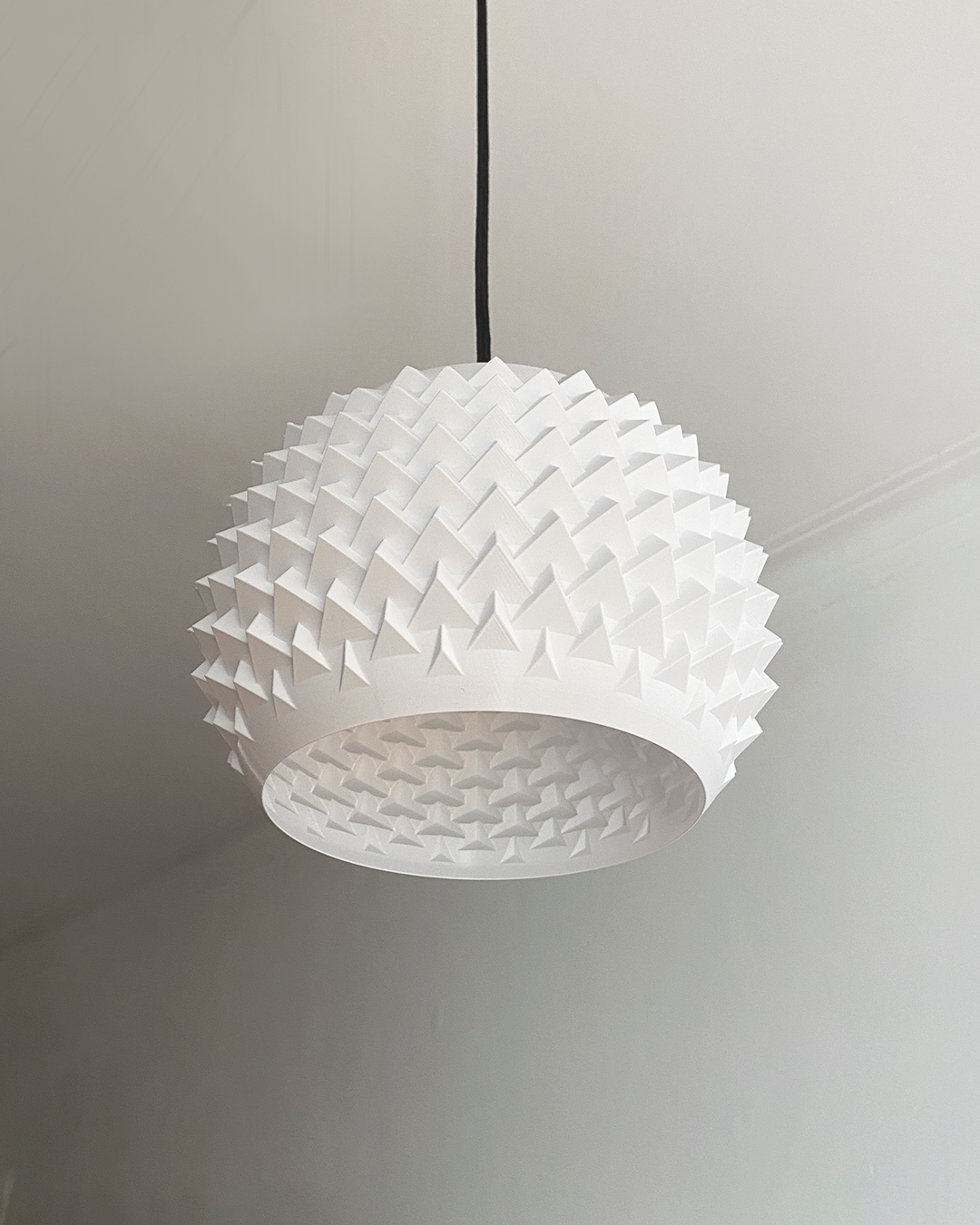 Pinn Pendant Lamp – Dragon Egg