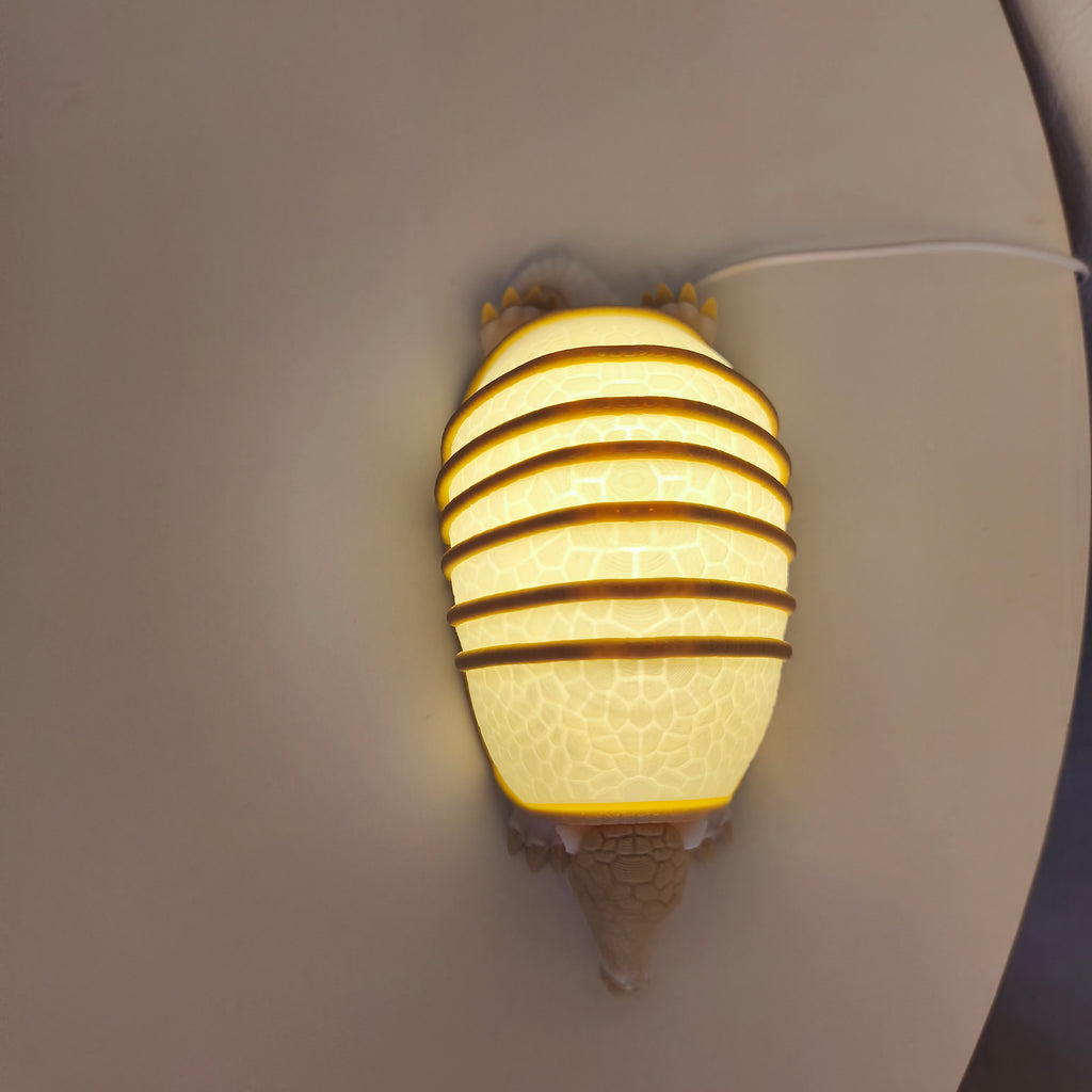 Armadillo Lamp — vy 5, Bordslampa Skenloft