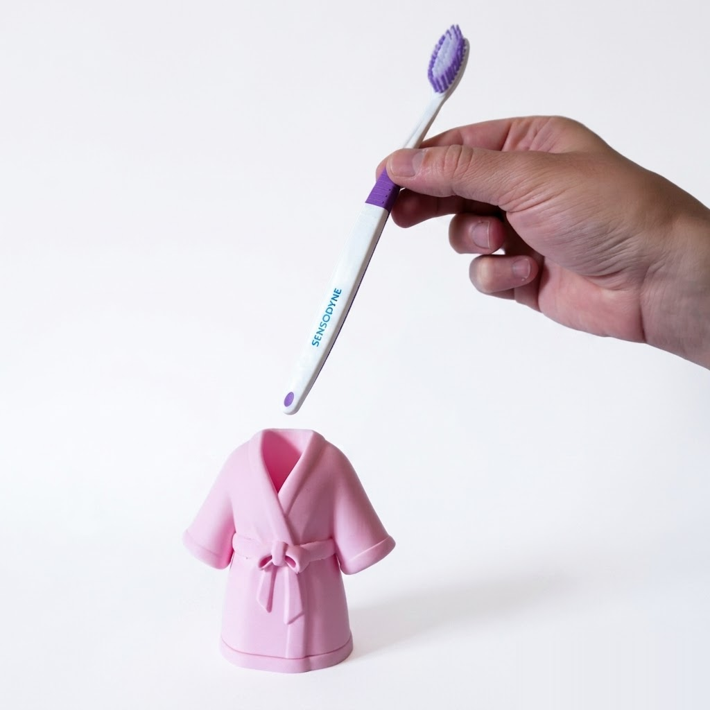 Robe Toothbrush Holder - demonstration